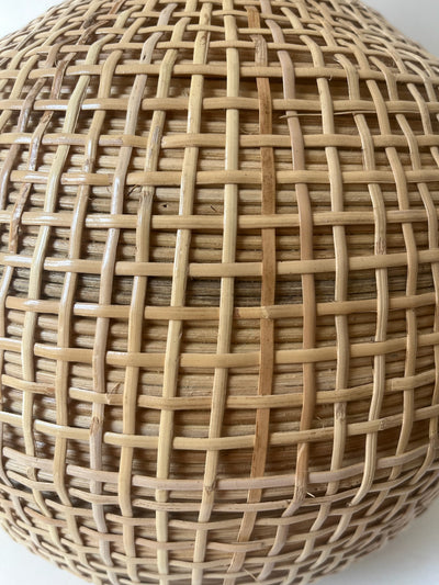Woven Rattan Table Lamp