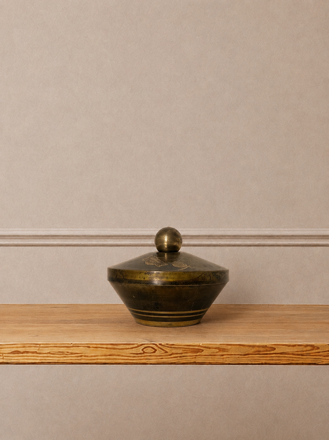 Vintage Engraved Jewellery Box